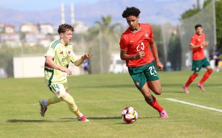 Ronaldo'nun oğlu Manavgat'ta sahaya çıktı: Annesi de Antalya'ya geldi